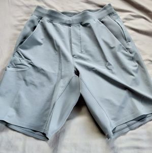 Lululemon License to Train Shorts - Silver